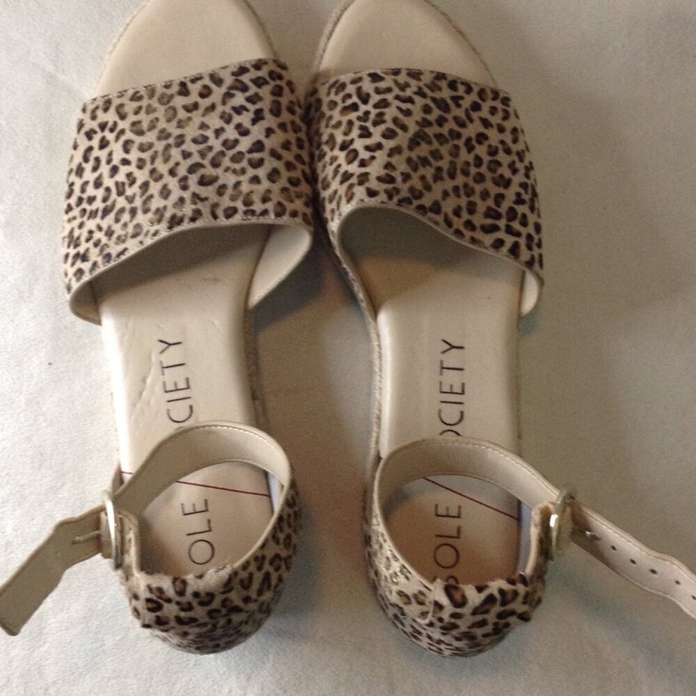 Sole Society "So-Verinna" 11M Leopard Print, Cowhide Espadrilles. Cute Hippie
